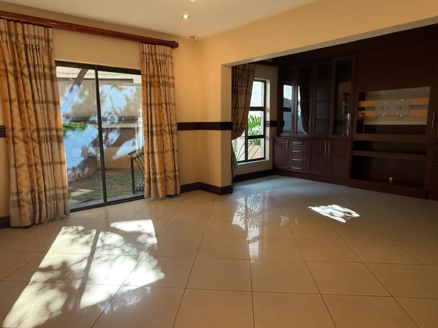 5 Bedroom Property for Sale in Cashan North West